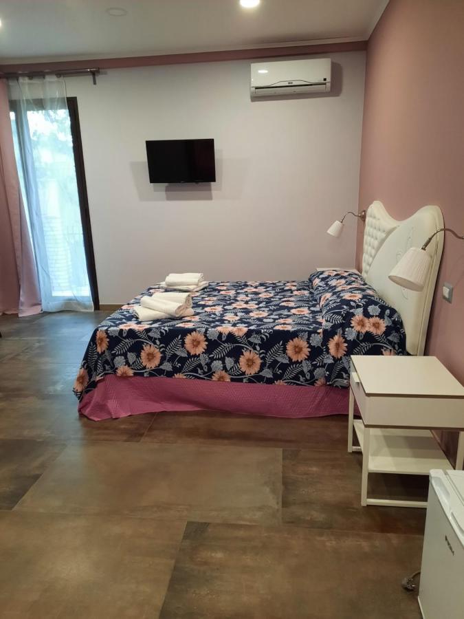 Taorbay Bed and Breakfast Giardini Naxos Eksteriør billede