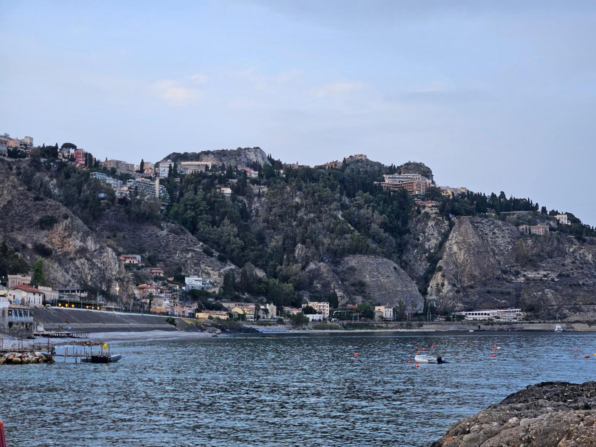 Taorbay Bed and Breakfast Giardini Naxos Eksteriør billede